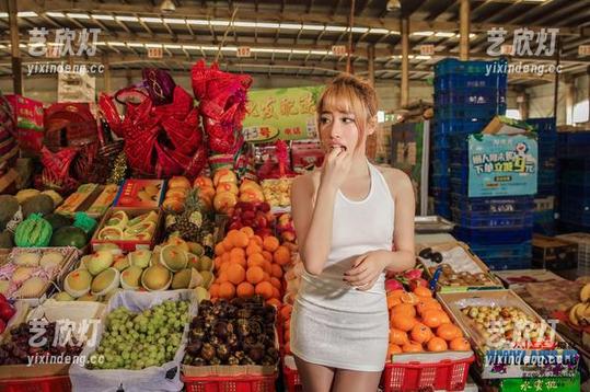 AISS爱丝(黄金版) - 哦，西雅又来了，最新套图展示女骑士，奇怪的是我现在都想去骑马了。