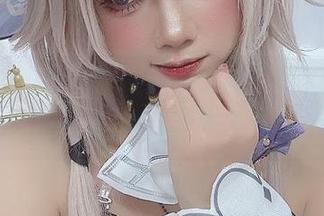 Poppa Chan的新图集更新,润羽露西娅在Hololive的姿态果然不同凡响呢~