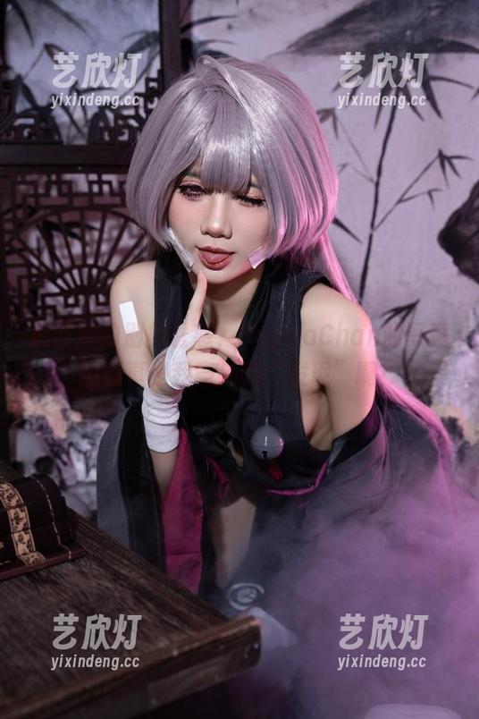 PoppaChan 纳西妲的别样诱惑,PoppaChan的写真图册真是我意外的“发现”啊!