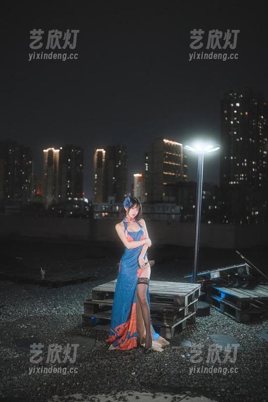 Tina很妖孽呀 JK妹妹行情暴涨,Tina很妖孽呀图包里的调皮指数上天!