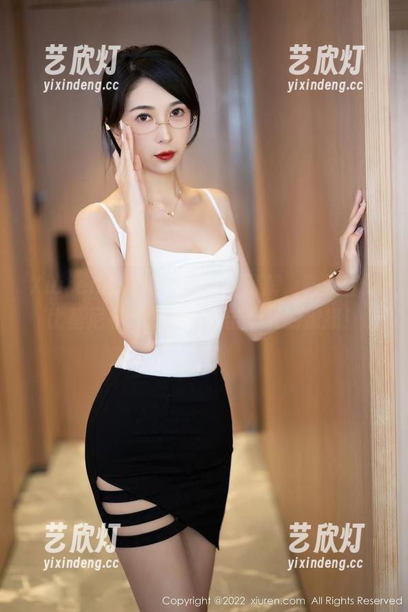 Xiuren秀人网 - 也许是误解，陆萱萱的比基尼私房原图，直击心灵的撩拨！