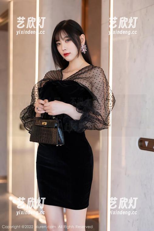 Xiuren秀人网-陈雅漫VICKY Xiuren秀人网 - 不说太多,图库里的陈雅漫VICKY泳池美照,你压力都能在水面上消失…