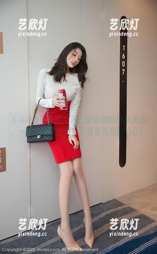 Xiuren秀人网-顾楚楚 Xiuren秀人网 - 顾楚楚和她的网袜美图,一定是预谋好的,下载前先捂好心口!