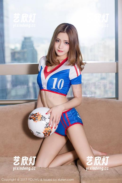 YouWu尤物馆 - 看艾小青如何把吊带穿出新的花样，绝对美图满分！