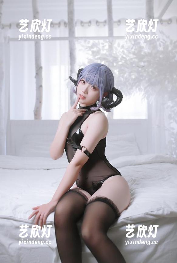 asagiriai(爱ちゃん)的美图秘籍：如何让爱莉希雅变得更加撩？