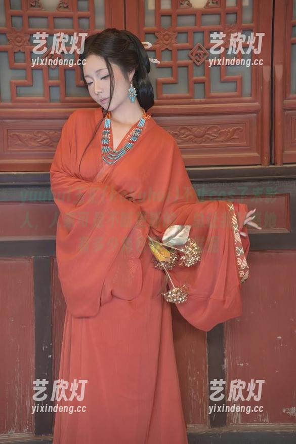 yuuhui玉汇(kokuhui)不止cos了末影人，人家可是不断更新的，总让我疑惑她有多少角色等着被发掘