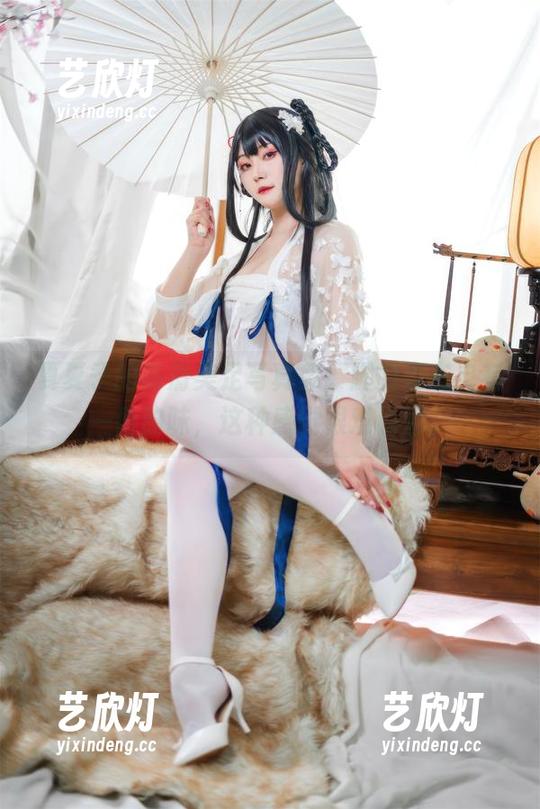 夏夏子 夏夏子的高清美足写真集,脚的姿态自有一番韵味,这种感觉很难说清。
