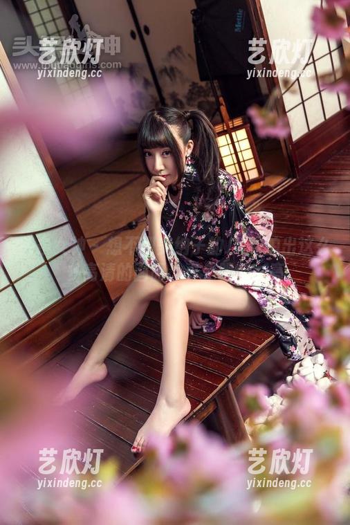 头条女神 - 想不到美纳子的JK能拍出这么多高清的画面，真是眼前一亮