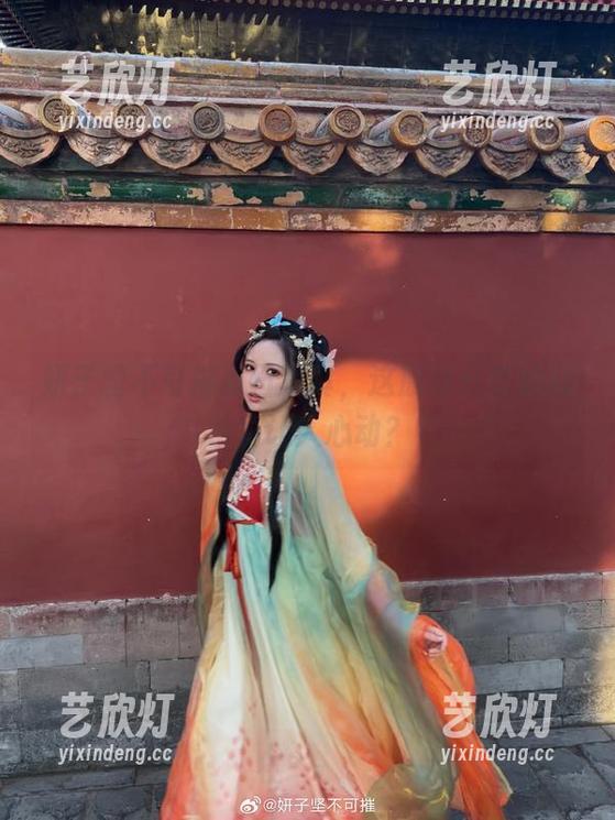 妍子坚不可摧 妍子坚不可摧夏日写真,这原图分享的颜色真让人心动?
