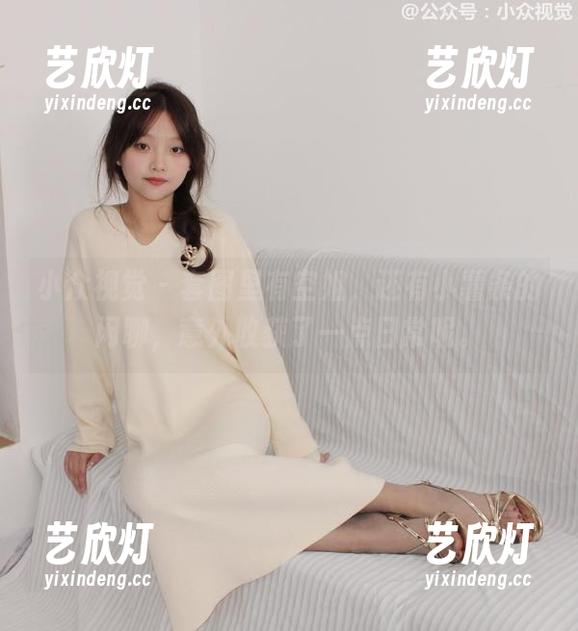 小众视觉-小薯条 小众视觉 - 套图里有空姐,还有小薯条的闲聊,意外收获了一点日常呢。