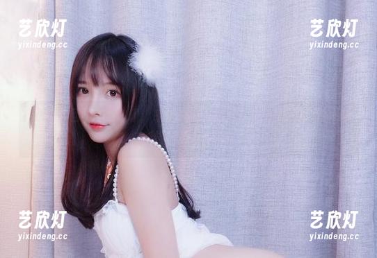 小小奶瓶儿 反正你也回不去学校了,来试试小小奶瓶儿双马尾制服师生剧情加长版下载图包!