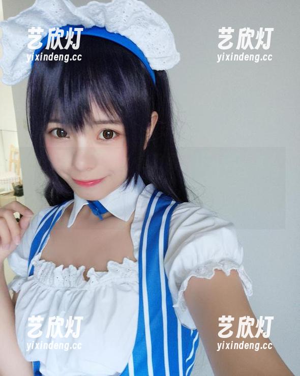 别说，小野妹子w这组图包让我的视觉神经都蹦跶起来，不得不说她真的很会挑摄影角度。