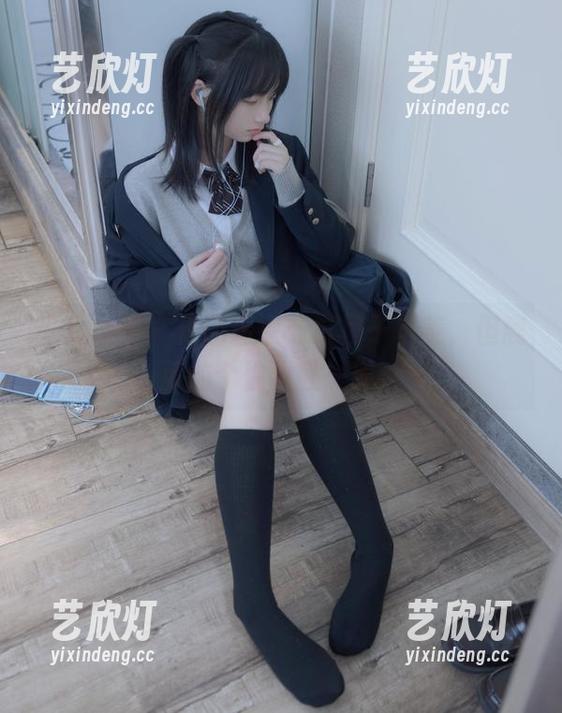 少女秩序-鹿可 少女秩序 - 作品看点:白裙子虽美,但鹿可的个性更胜一筹!