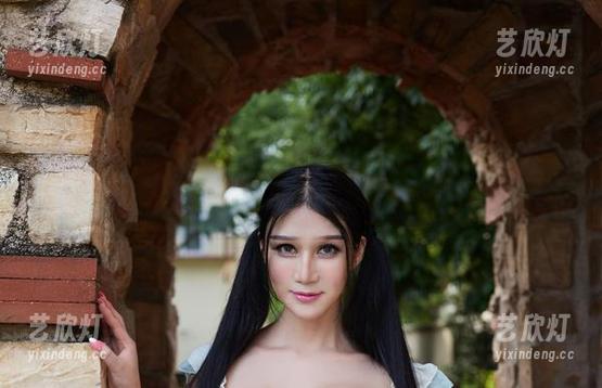 尤物馆-陆萱萱Cecilia 尤物馆 - 陆萱萱Cecilia“内衣”的极简精选,咋一看貌似平常,却总让你多看几眼。