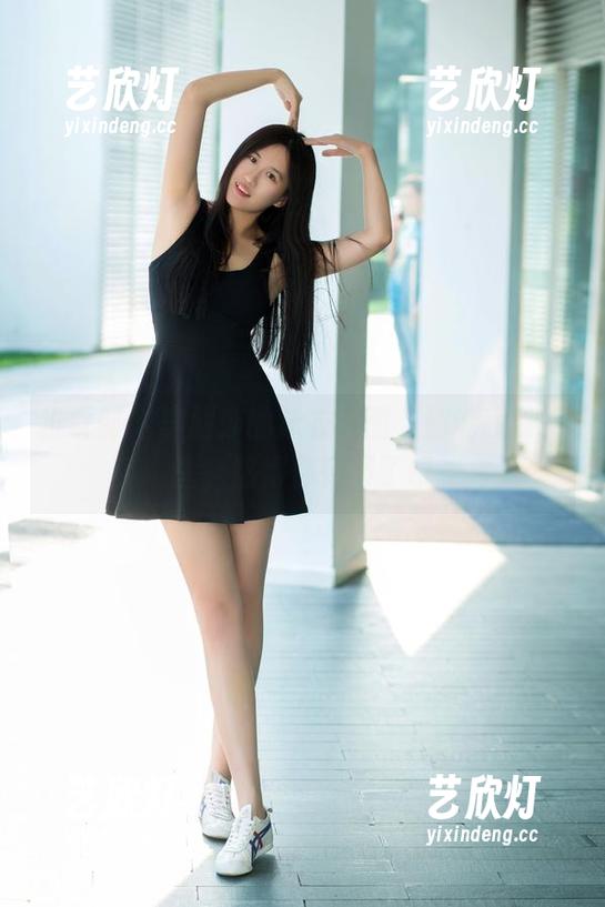 推女郎-李丽莎 推女郎 - 李丽莎的泳衣套图,别说我没提醒,热得你受不了哦