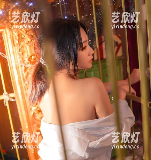 是青水 想必是青水长腿跳过了几座山,私拍作品里都没留影!