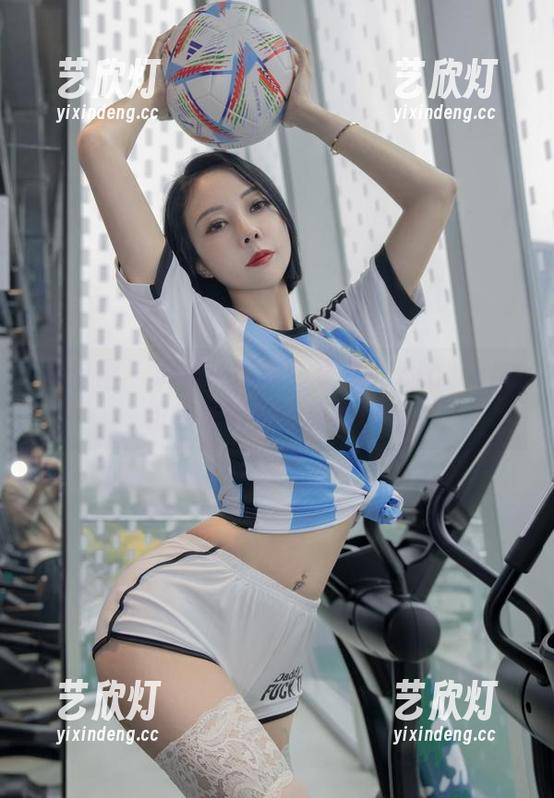 果儿Victoria 微密圈 - 满满一图册:果儿Victoria与粉色吊带袜的甜蜜情缘