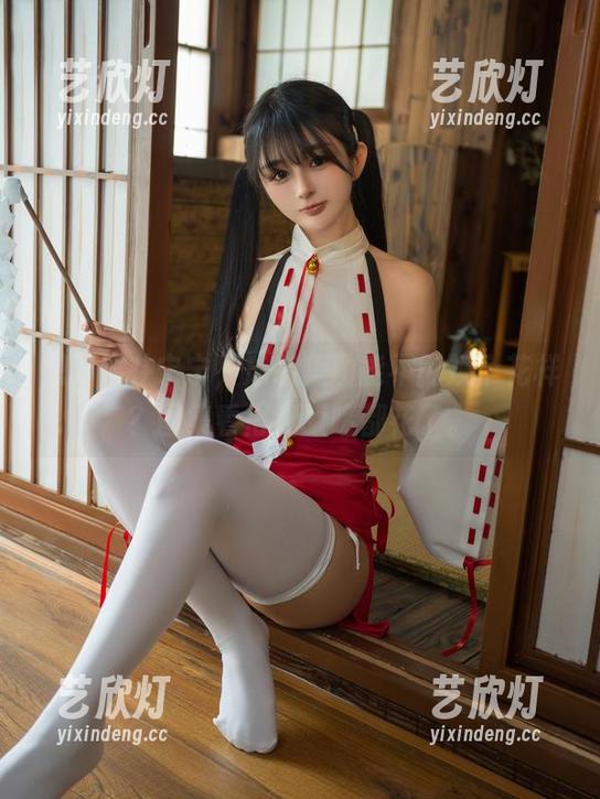 樱井宁宁 想问樱井宁宁,泳装美图能不能换个花样?图集看得我眼睛都花了。