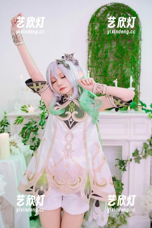 爆机少女喵小吉 啊,爆机少女喵小吉的全套泳装,敢不敢下载来一波?