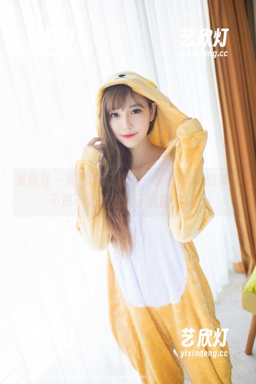 爱蜜社-乐薇Vivi 爱蜜社 - 图片太好看了,乐薇Vivi的美脚不知不觉就进入了我的脑海。