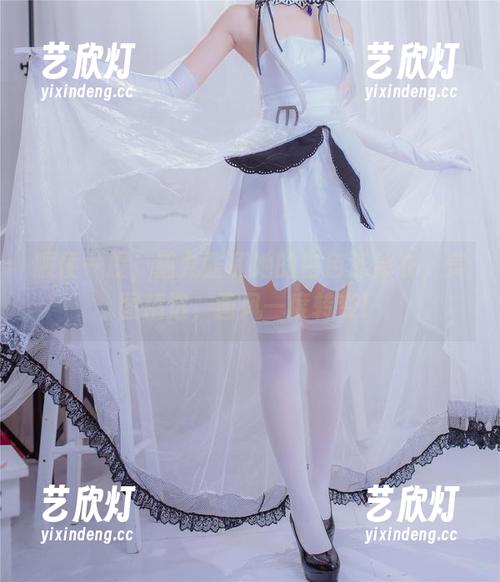 猫九酱 顺便一提,猫九酱和她的白色连体衣,美图精选,画风一度转变!