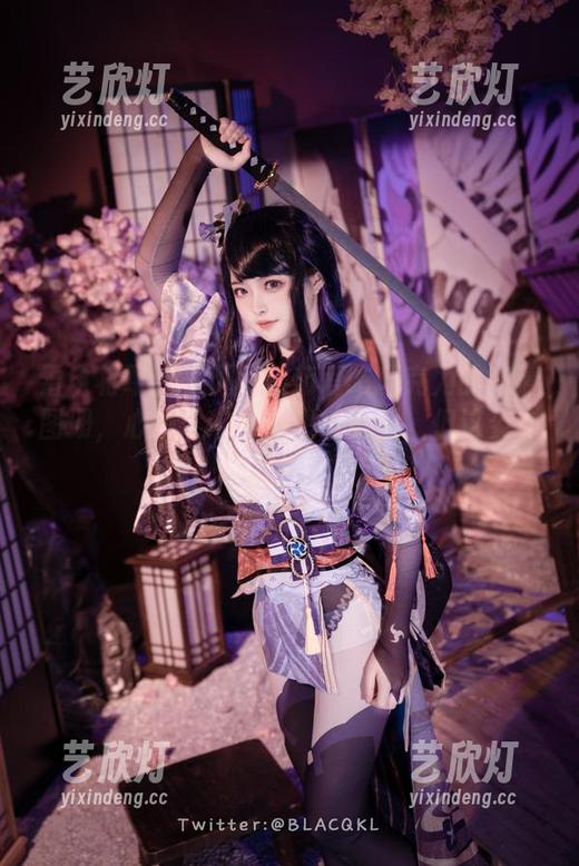 白莉爱吃巧克力 雷电将军要来了!白莉爱吃巧克力的高清图册,心想:“我不想被电到,但这姿态真让人想多看几眼!”
