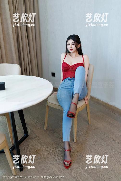 秀人网-Mieko林美惠子 秀人网 - 无圣光系列:Mieko林美惠子在寂静的温柔中游走