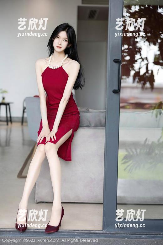 秀人网-安然anran 秀人网 - 安然anran写真集打开方式——这其实是一个巨大的自拍公开课!