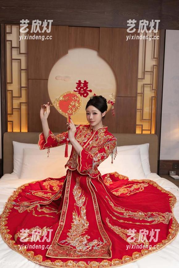 秀人网-拍黄瓜girl 秀人网 - 问:原图和作品的差距,我能忍受吗?拍黄瓜girl的修女实在让人不淡定。