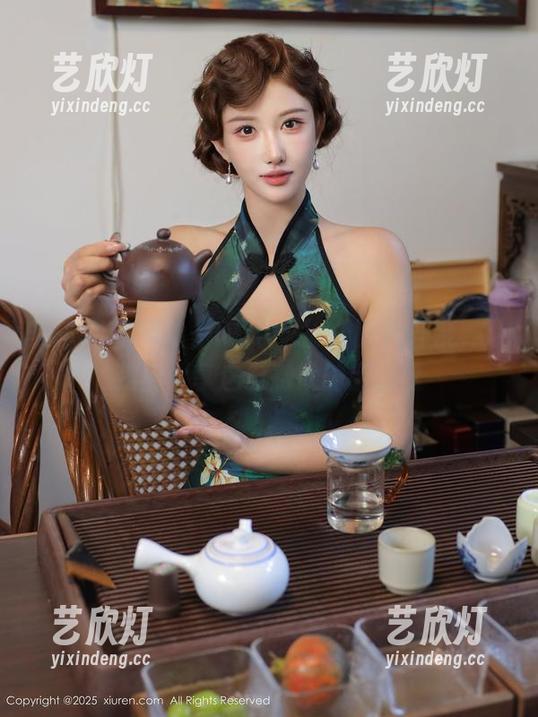 秀人网 - 林幼一的JK之旅，图片齐聚，让我们分享这份微妙的亲密感