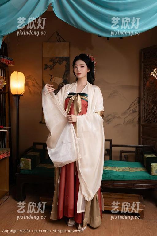 秀人网-陈雅漫VICKY 秀人网 - 陈雅漫VICKY的万圣节:说好的无圣光,结果合成全开?