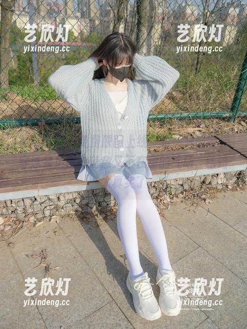 紧急企划-一只喵喵梓 紧急企划 - 免费原图上线,看一只喵喵梓穿泳装后那种随意又不在意的气场,哈哈,太真实了。
