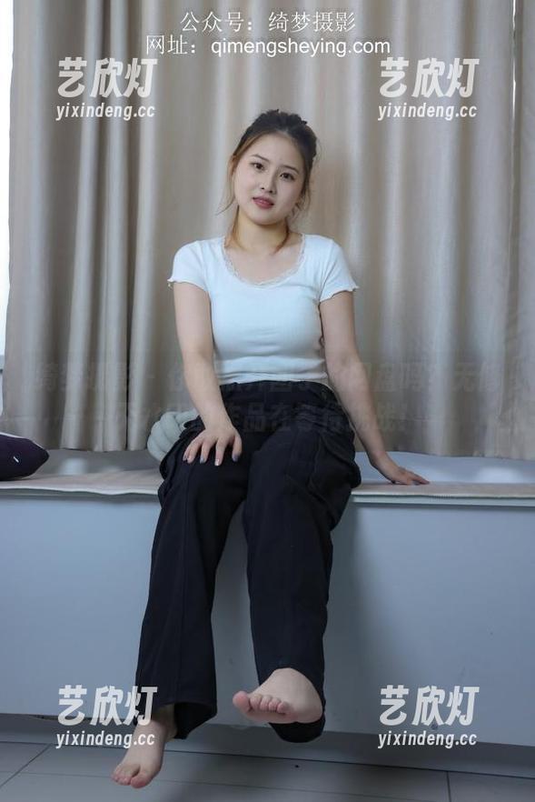 绮梦摄影-团子 绮梦摄影 - 你敢点开团子的网盘吗?无修无水印的作品在等待挑战!