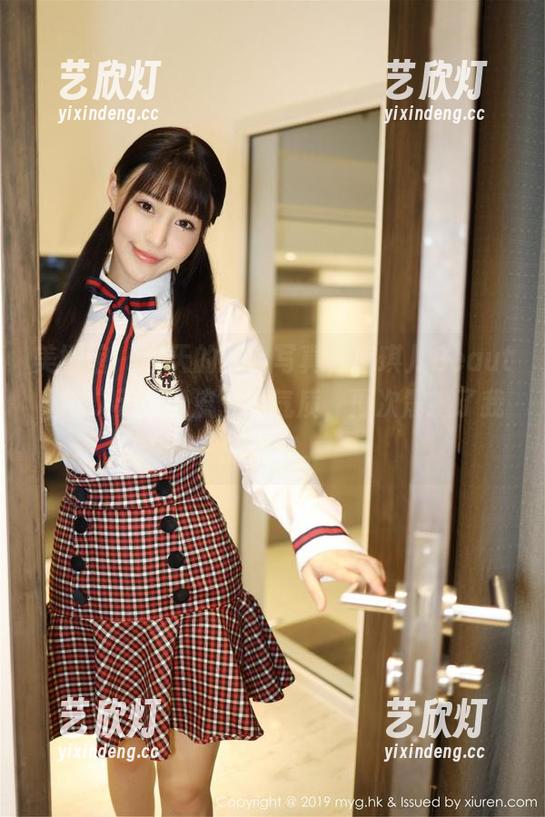 美媛馆-唐琪儿Beauty 美媛馆 - 今天的天台写真,唐琪儿Beauty用“无意识流”的气质,再次震撼了我的眼球。