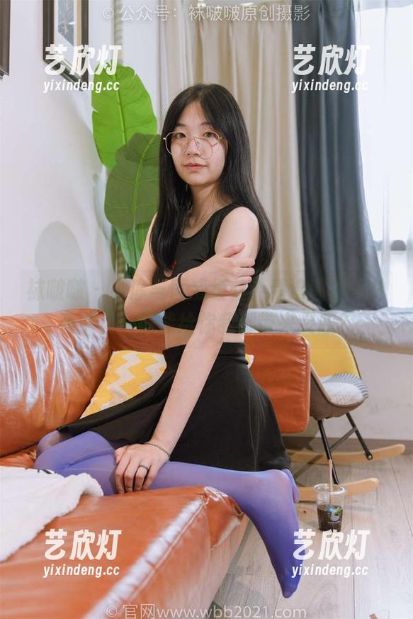 袜啵啵-小淳 袜啵啵 - 小淳与匡威板鞋:精选图片,总有那么一双能给你我都带来灵感?