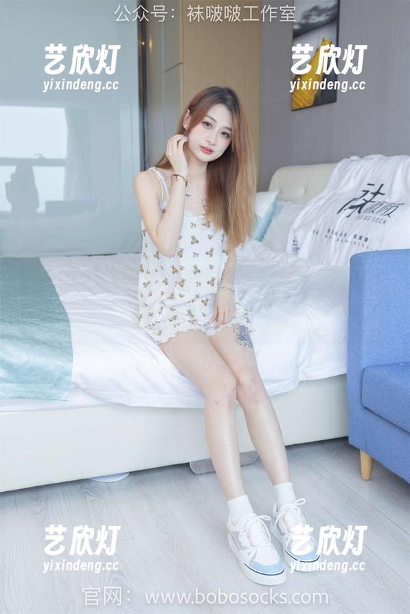 袜啵啵-糯米 袜啵啵 - 这就是糯米的OL制服!美图图集居然隐藏着这样的细节