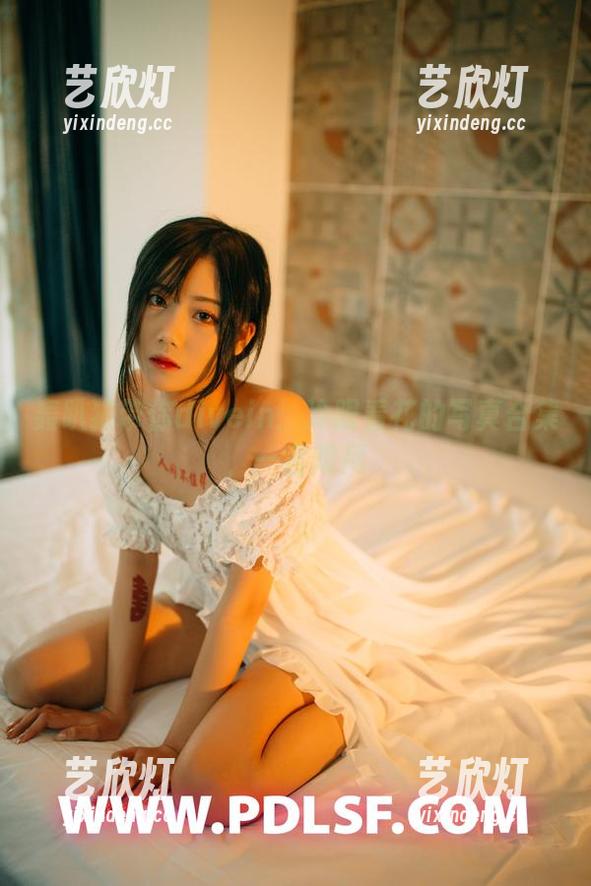 轰趴猫 轰趴猫带你divein:冷眼看花的写真合集,一言难尽