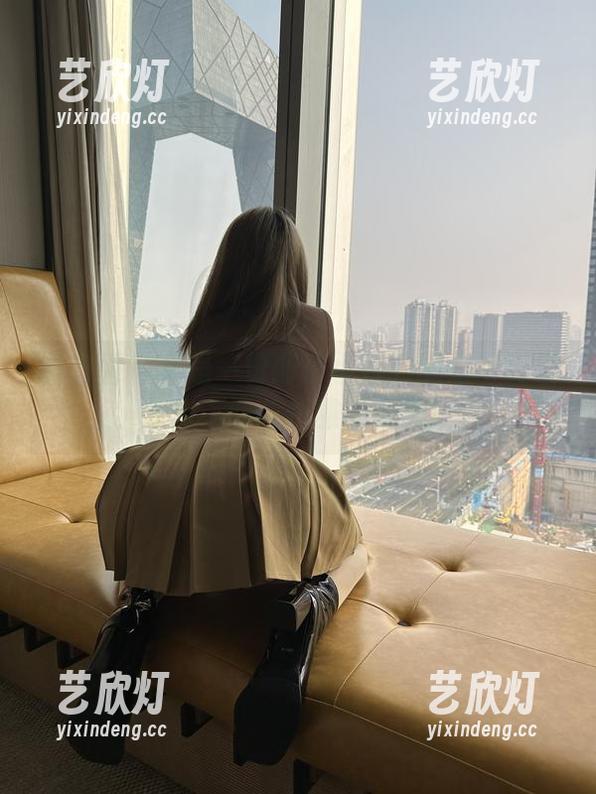 醇子小姨 微密圈 - 又是一份醇子小姨的御姐写真集,分享不羁与优雅的完美结合