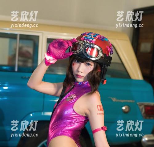 在家也能玩出新花样，高清看到铭铭kizami的宅女气息！