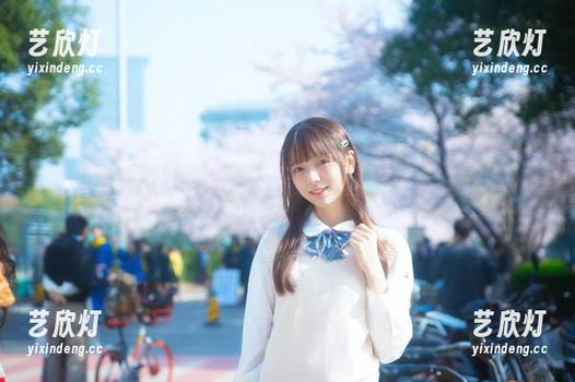 陆卿卿kyokyo 陆卿卿kyokyo的短裙魅惑:作品集,快来下载吧!