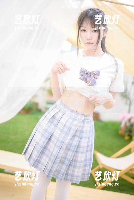 香草喵露露 看香草喵露露穿着和服,cos出满满的日本韵味,高清下的她究竟有多美?