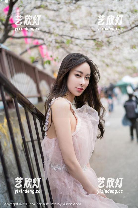 魅妍社-王婉悠 魅妍社 - 王婉悠的黑白图库,高清得让人想随便摸摸…不不,看看就好!