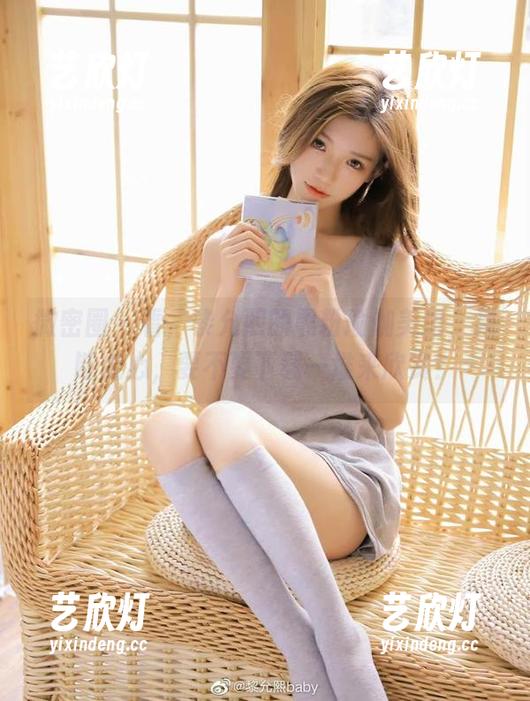 微密圈 - 看，黎允熙的黑粉瑜伽美图，果断走心，要不要下载一堆来欣赏？